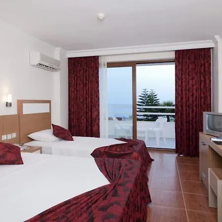 Hotel Ideal 4*