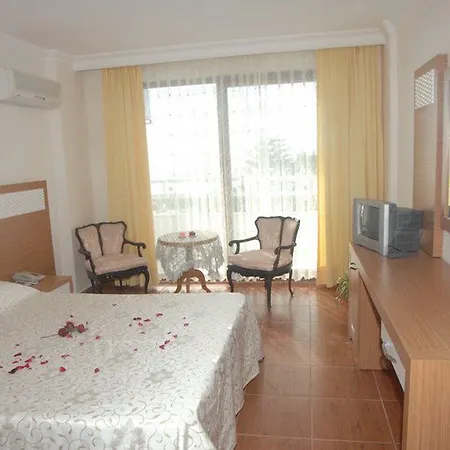Ideal Hotel